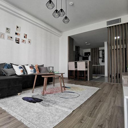 Oak Sky Apartment Spa & Fitness Skopje Extérieur photo